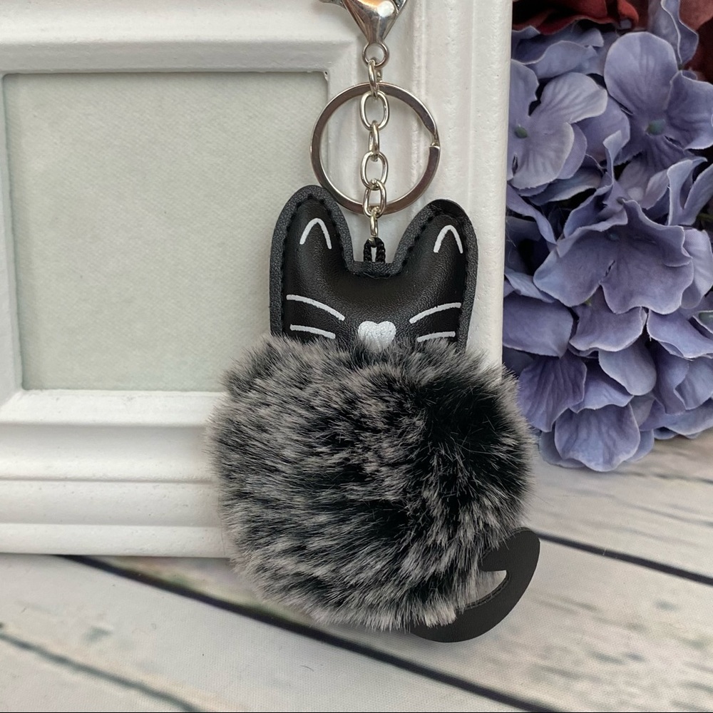 Black Kitty Cat with Grey Pom Pom Keychain - Picture 5 of 16